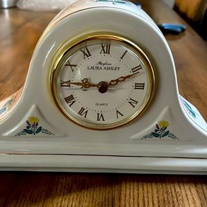 LAURA ASHLEY MANTLE CLOCK | BEDSIDE CLOCK | 9W x 6h